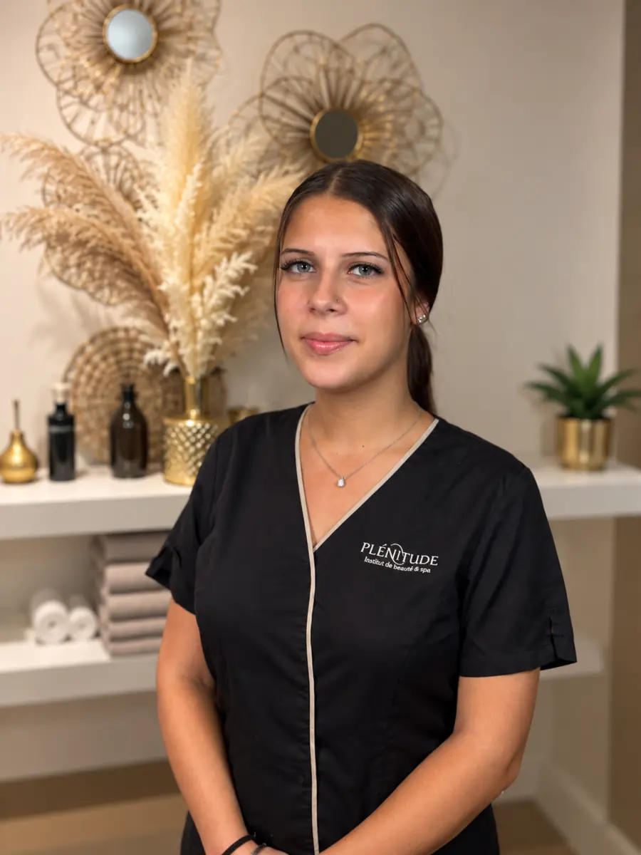 Charlotte, apprentie esthéticienne CFC à l’Institut Plénitude Beauté
